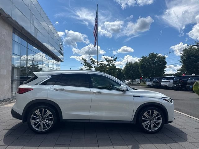 Certified 2022 INFINITI QX50 Sensory AWD/4WD image 2