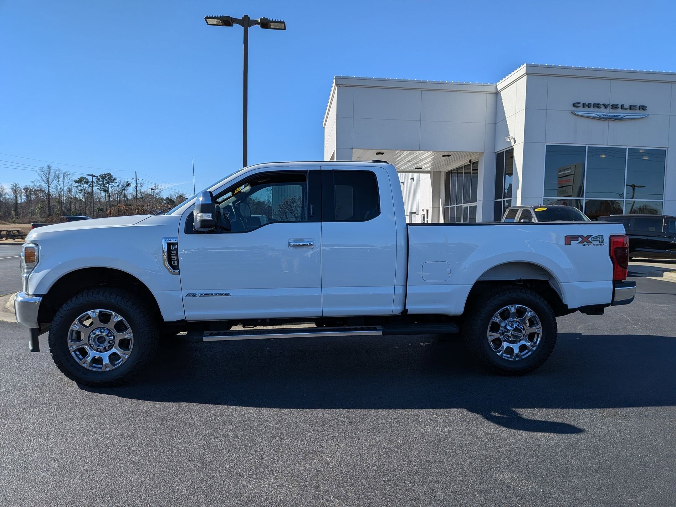 Used 2022 Ford F350 Lariat w/ Chrome Package image 8