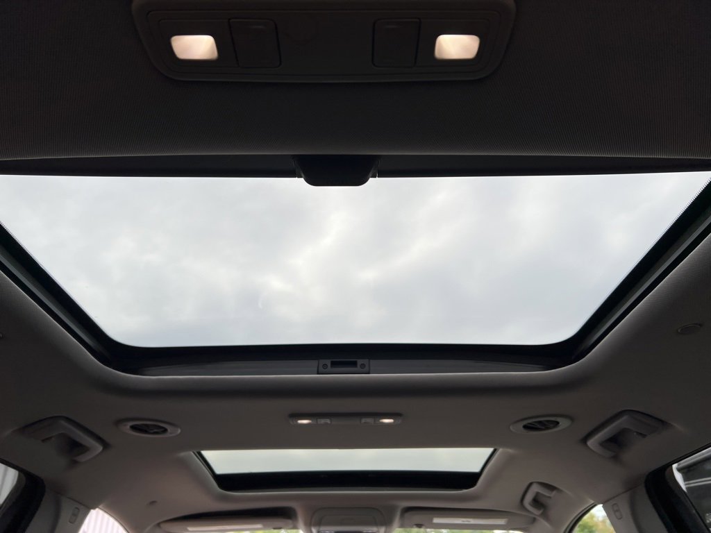 Used 2021 GMC Acadia SLT w/ Elevation Edition image 34