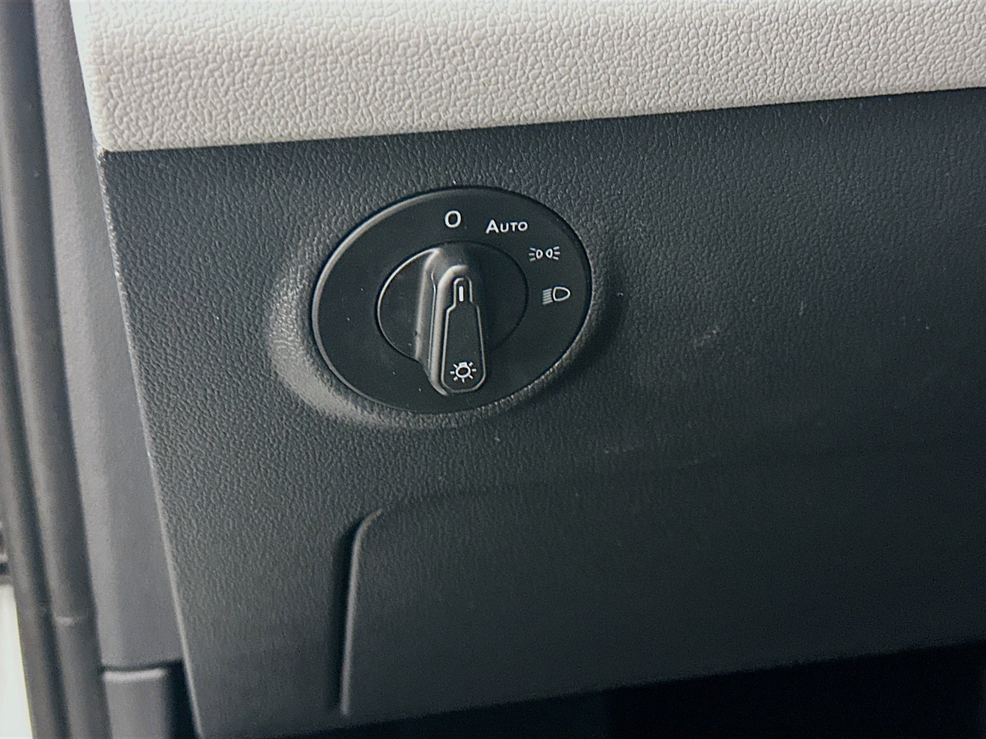 Used 2024 Volkswagen Taos S image 17