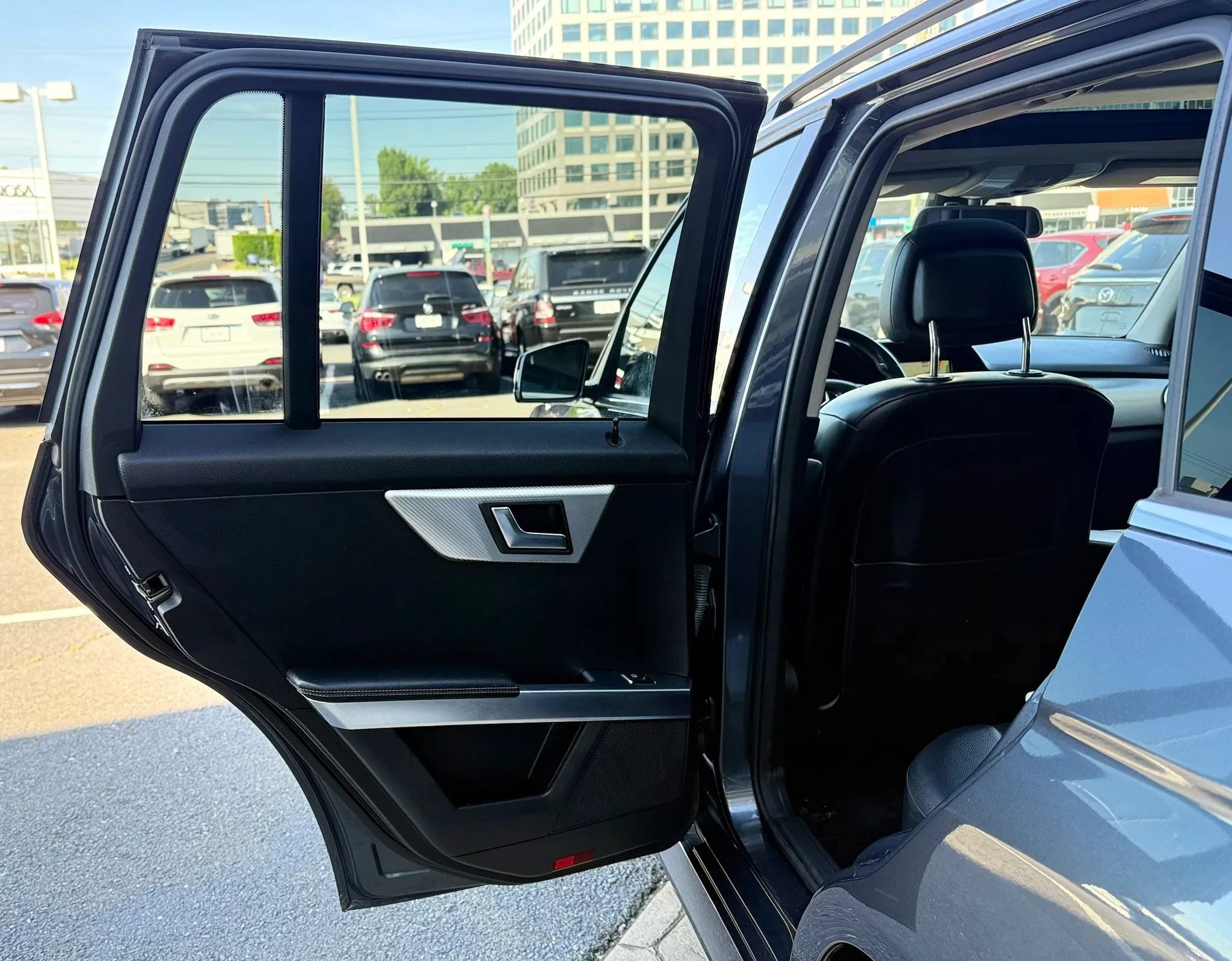 Used 2014 Mercedes-Benz GLK 350 4MATIC image 28