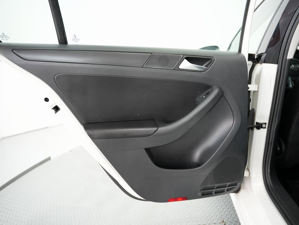 Used 2012 Volkswagen Jetta SE image 27