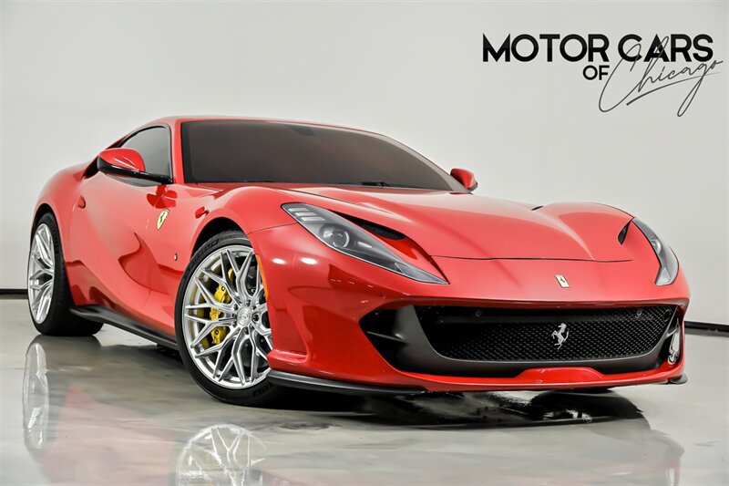 Used 2019 Ferrari 812 Superfast RWD image 1