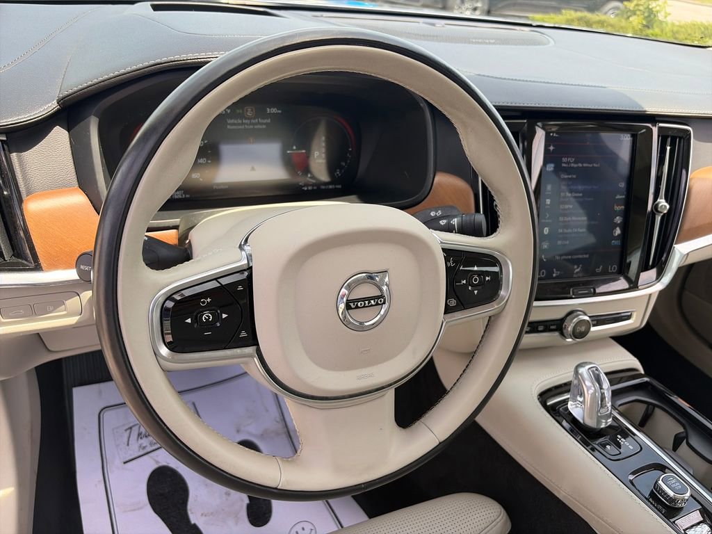 Used 2019 Volvo S90 T8 Inscription w/ Advanced Package AWD/4WD image 22