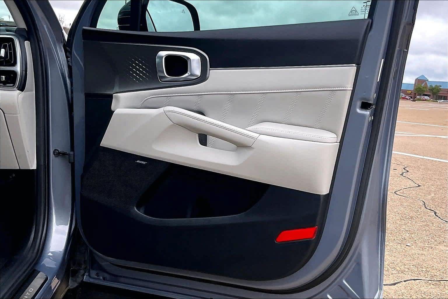 Certified 2022 Kia Sorento SX FWD image 26