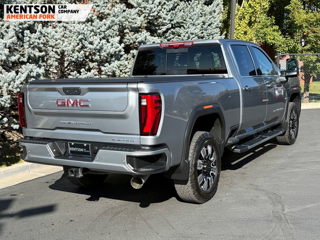 Used 2025 GMC Sierra 3500 Denali image 7