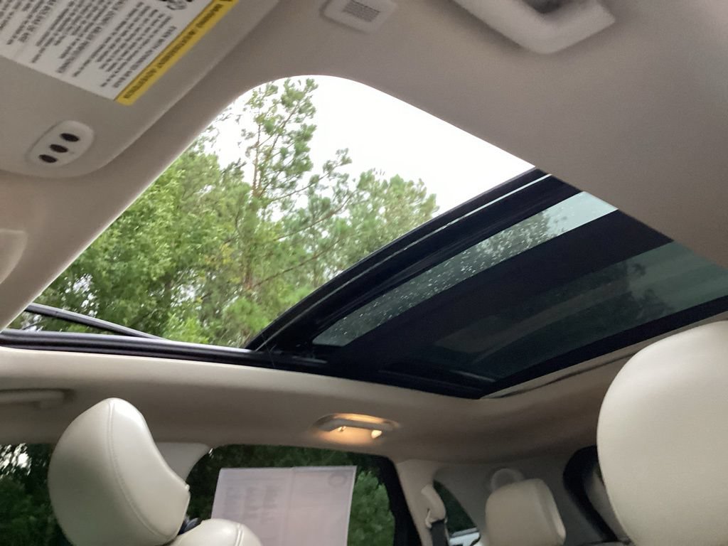Used 2019 Ford Edge Titanium w/ Equipment Group 301A FWD image 73