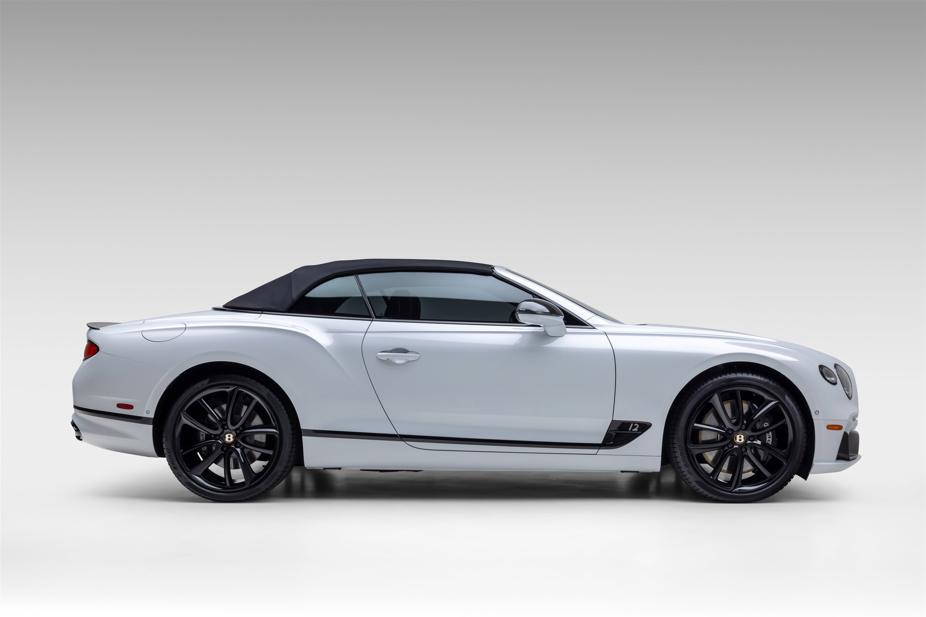 Used 2020 Bentley Continental GT image 11