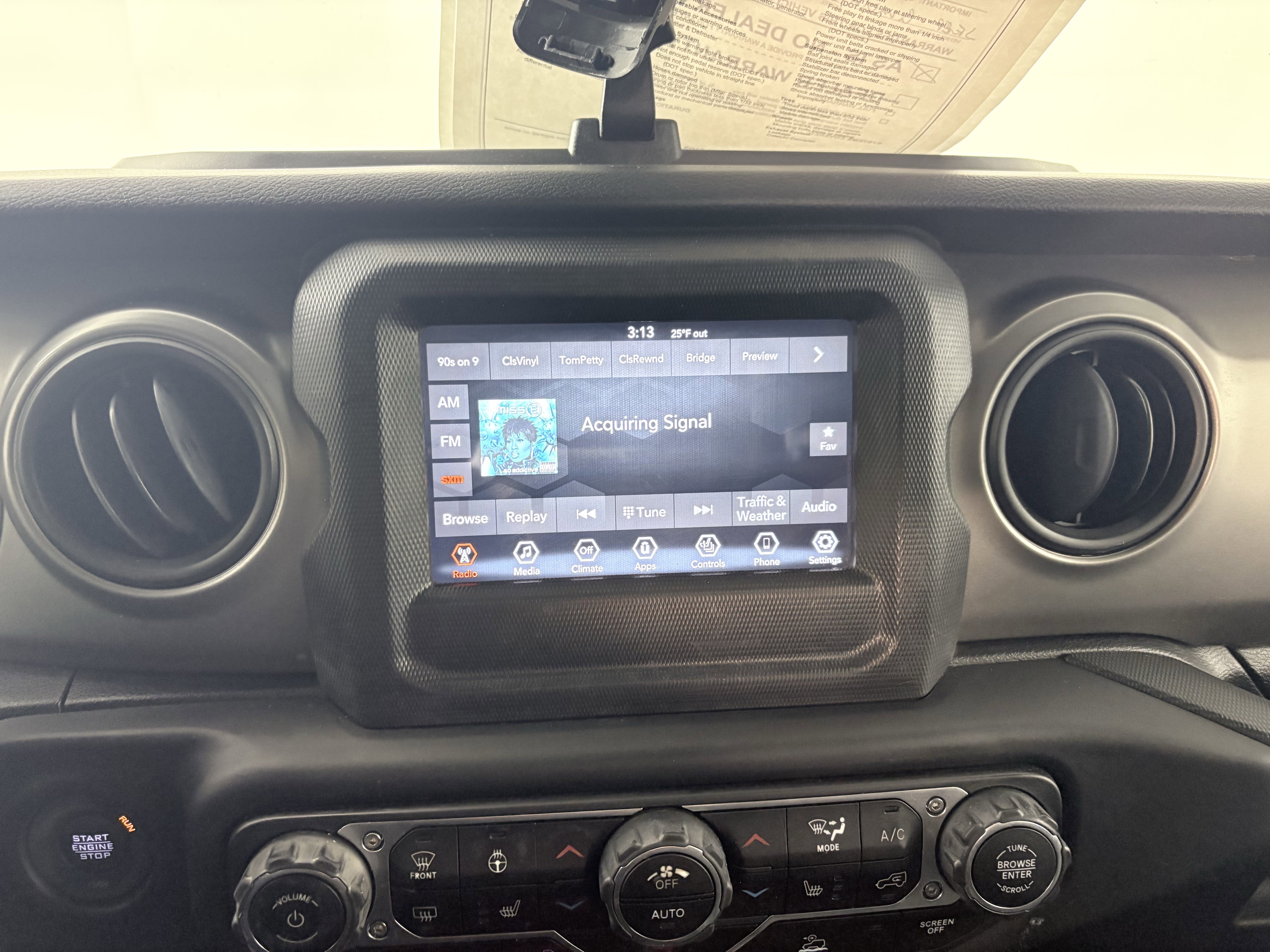 Used 2021 Jeep Gladiator Sport image 20