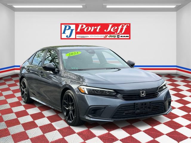 Used 2023 Honda Civic Sport image 2