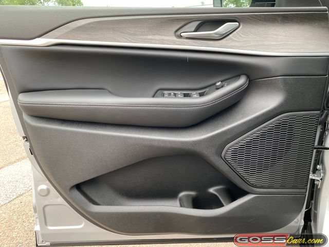 New 2026 Jeep Grand Cherokee Altitude AWD/4WD image 23