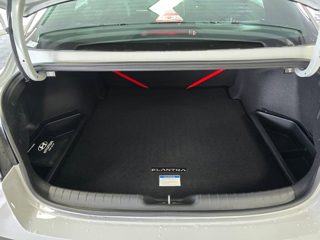 New 2026 Hyundai Elantra N Base image 16