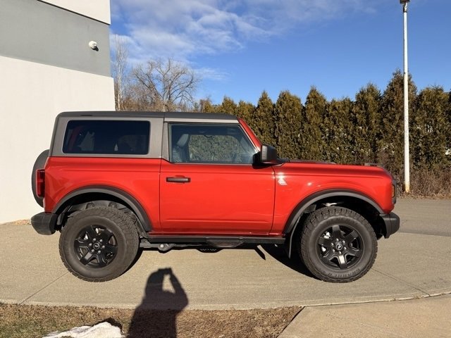 Used 2024 Ford Bronco Black Diamond video 2