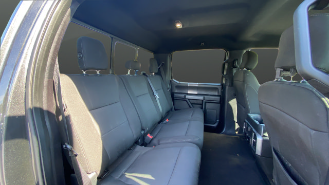 Used 2018 Ford F150 XLT w/ Equipment Group 302A Luxury AWD/4WD image 26