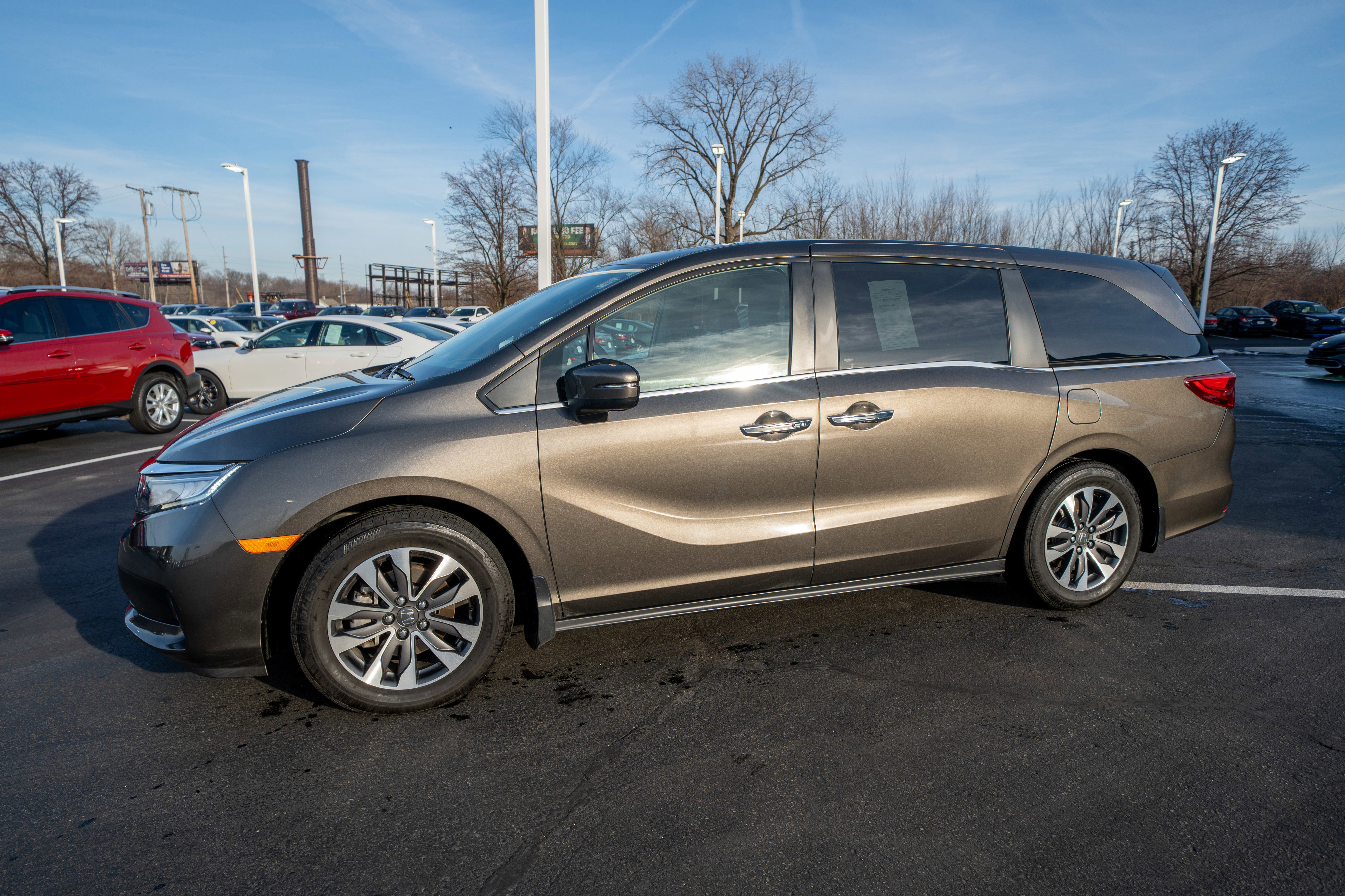 Used 2023 Honda Odyssey EX-L image 3