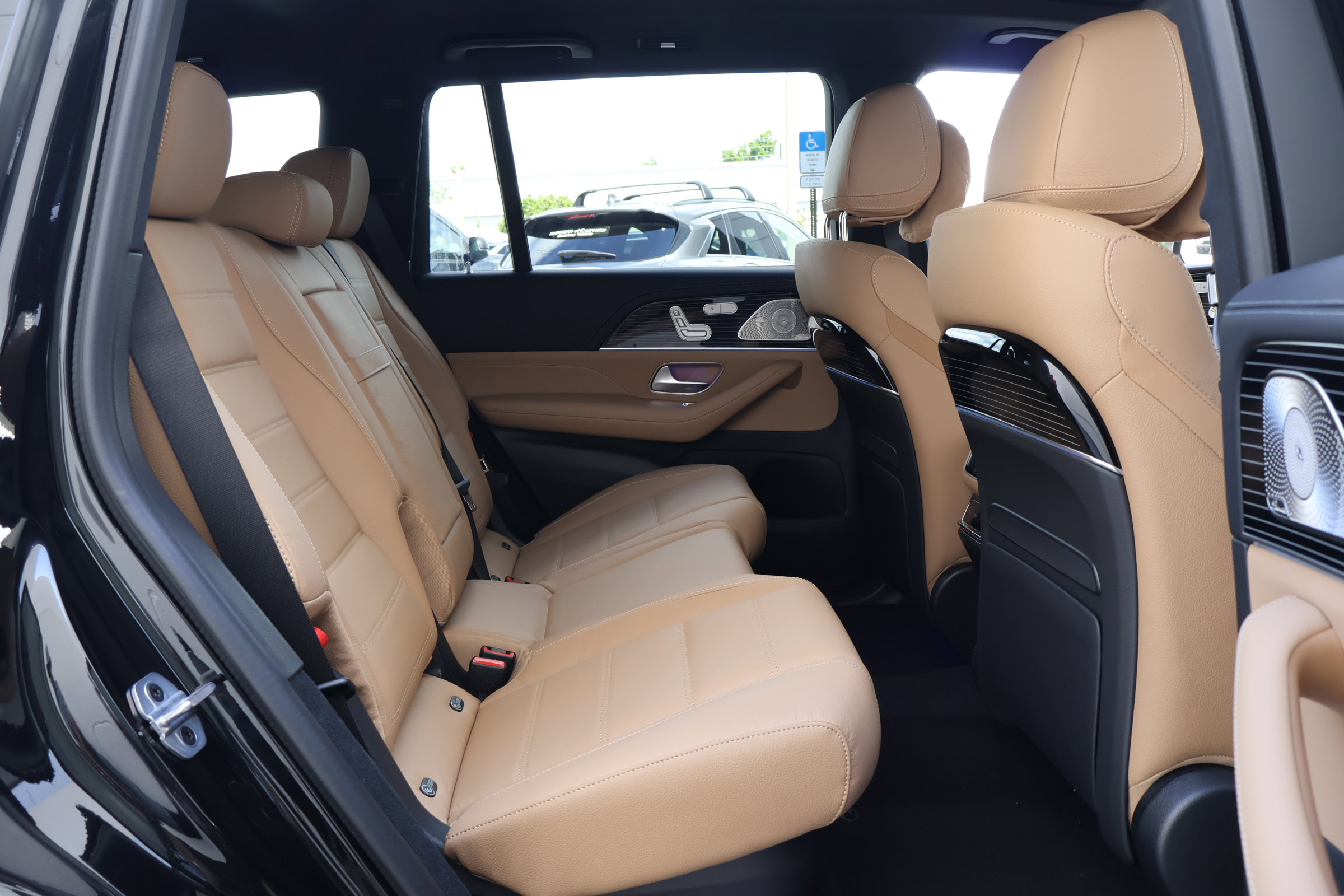 New 2026 Mercedes-Benz GLS 580 4MATIC image 25