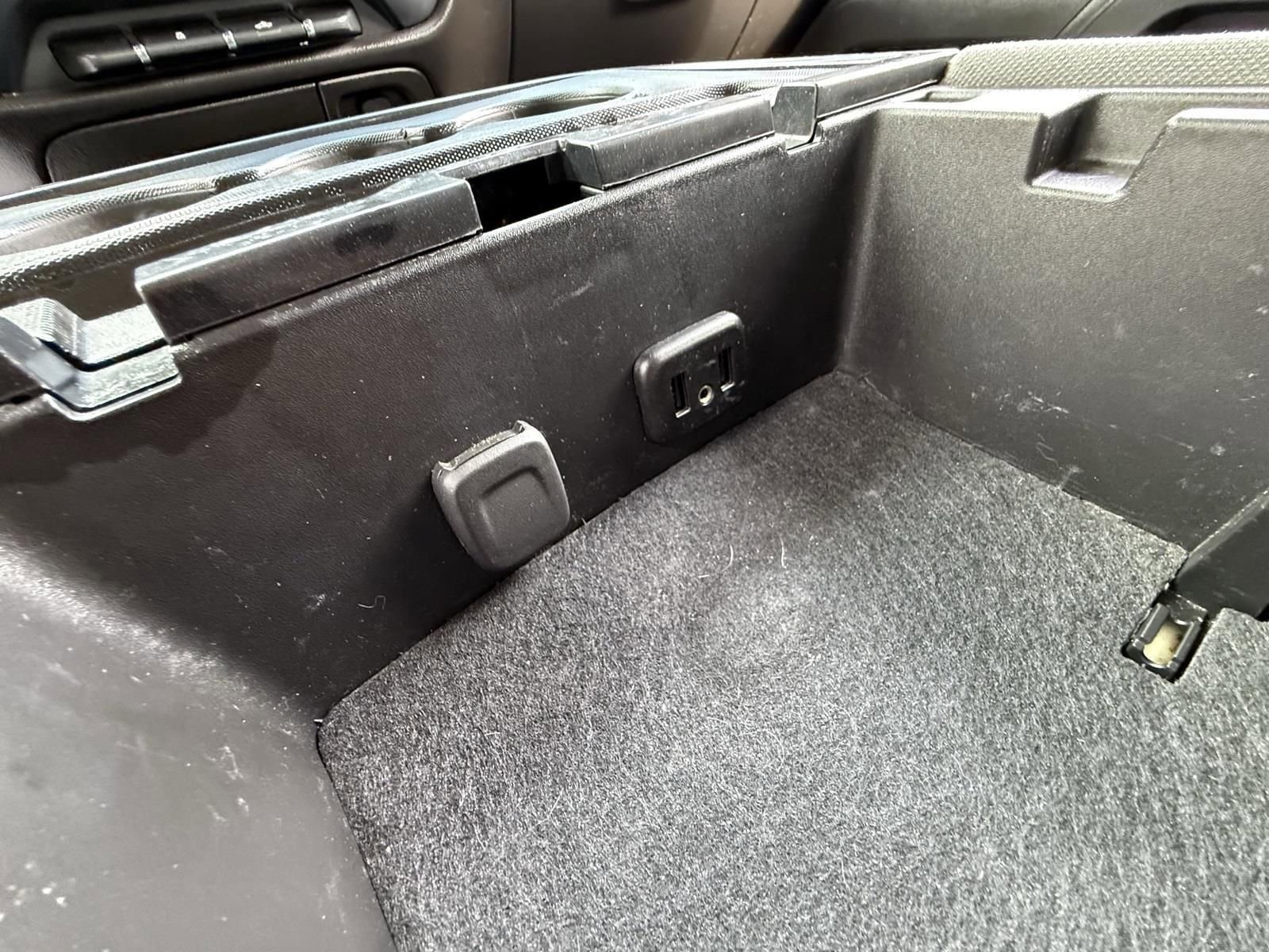 Used 2018 Chevrolet Silverado 1500 Custom w/ Custom Convenience Package RWD image 44