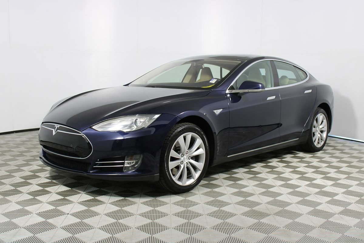 Used 2013 Tesla Model S Performance RWD image 3