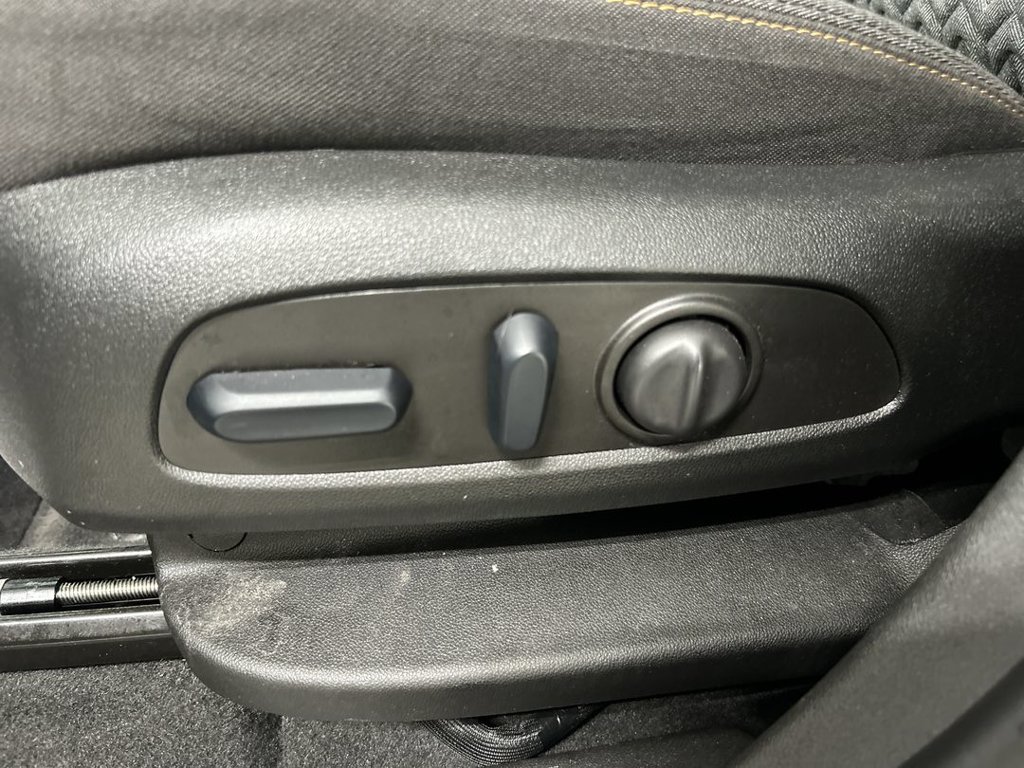 Used 2024 Chevrolet Equinox LT AWD/4WD image 10