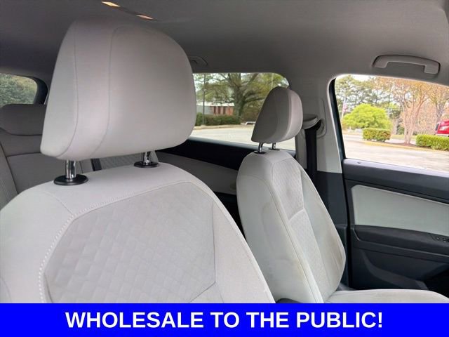 Used 2019 Volkswagen Tiguan S image 11