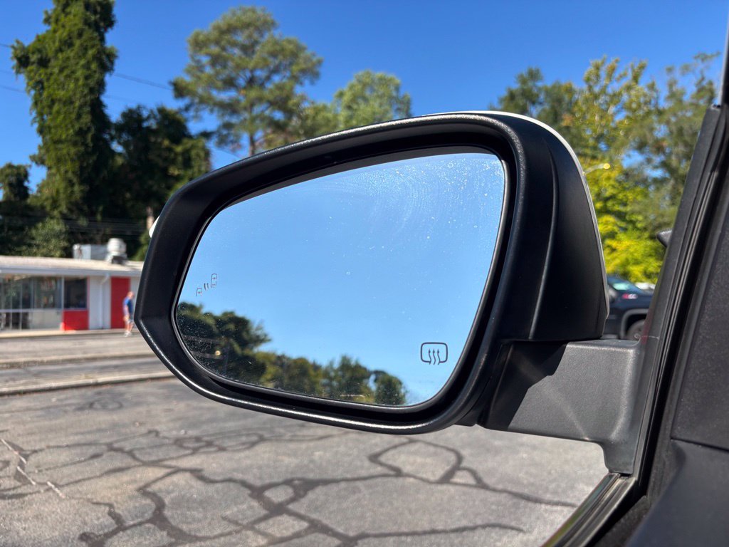 Used 2019 Toyota Highlander Limited FWD image 14