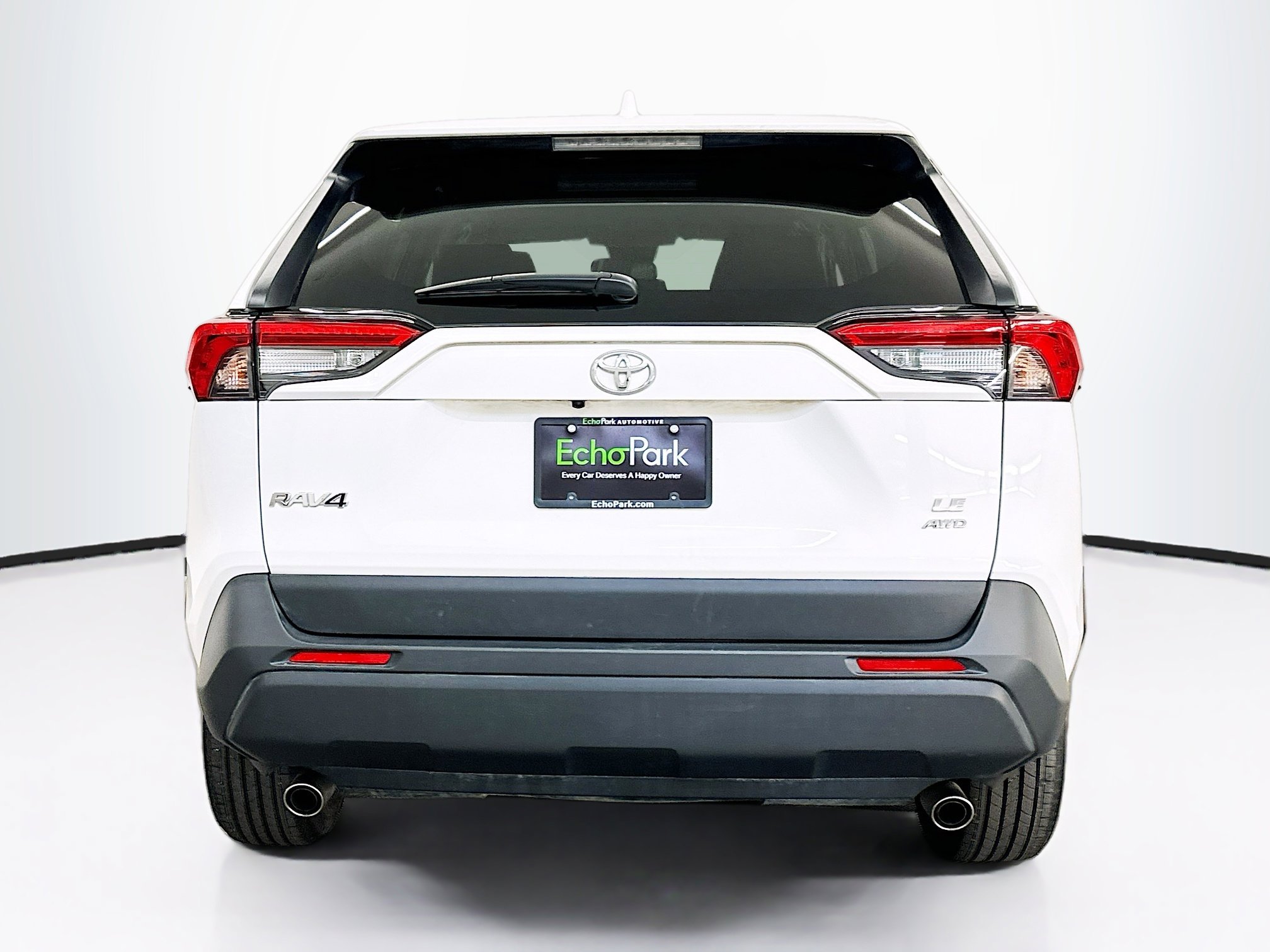 Used 2025 Toyota RAV4 LE image 7