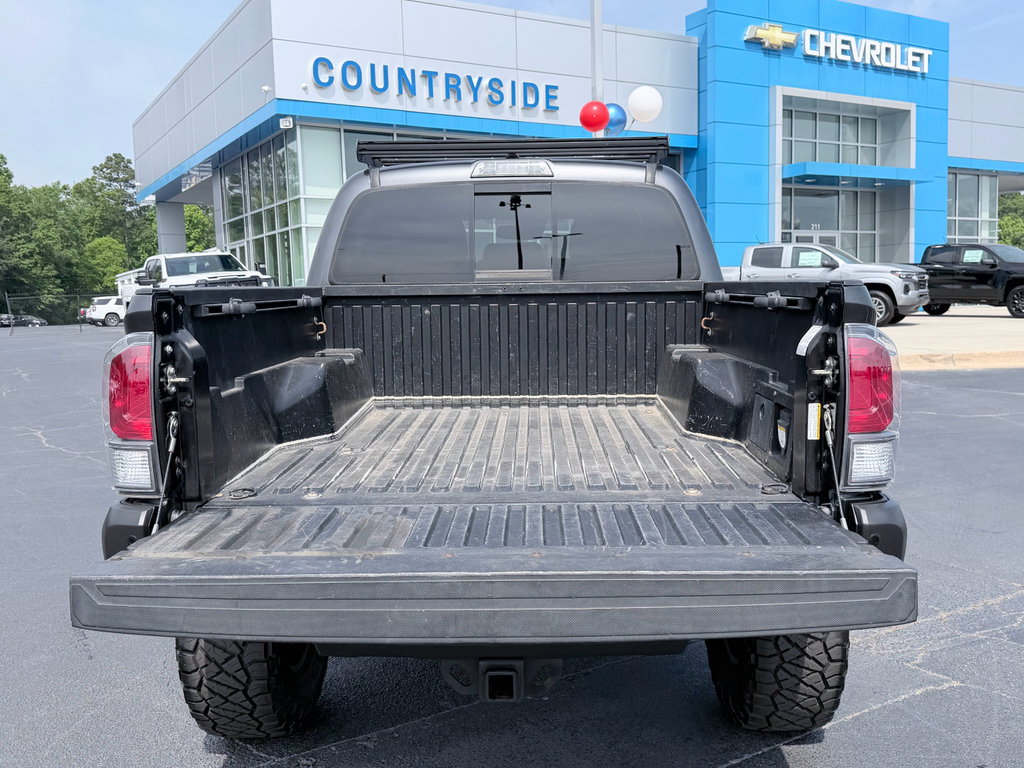 Used 2020 Toyota Tacoma TRD Sport w/ TRD Premium Sport Package RWD image 9