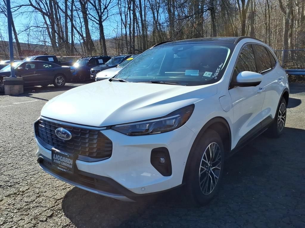 New 2024 Ford Escape SE w/ PHEV Premium Package FWD image 3