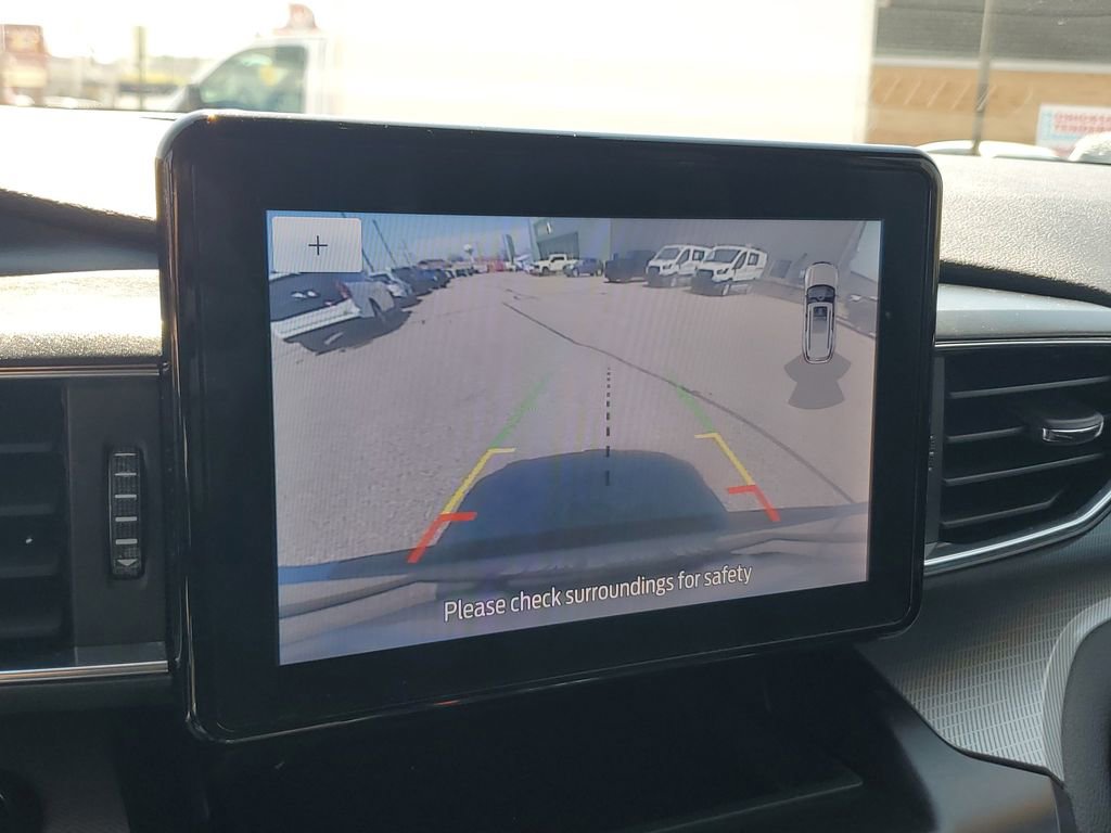 Used 2020 Ford Explorer XLT w/ Equipment Group 202A AWD/4WD image 25