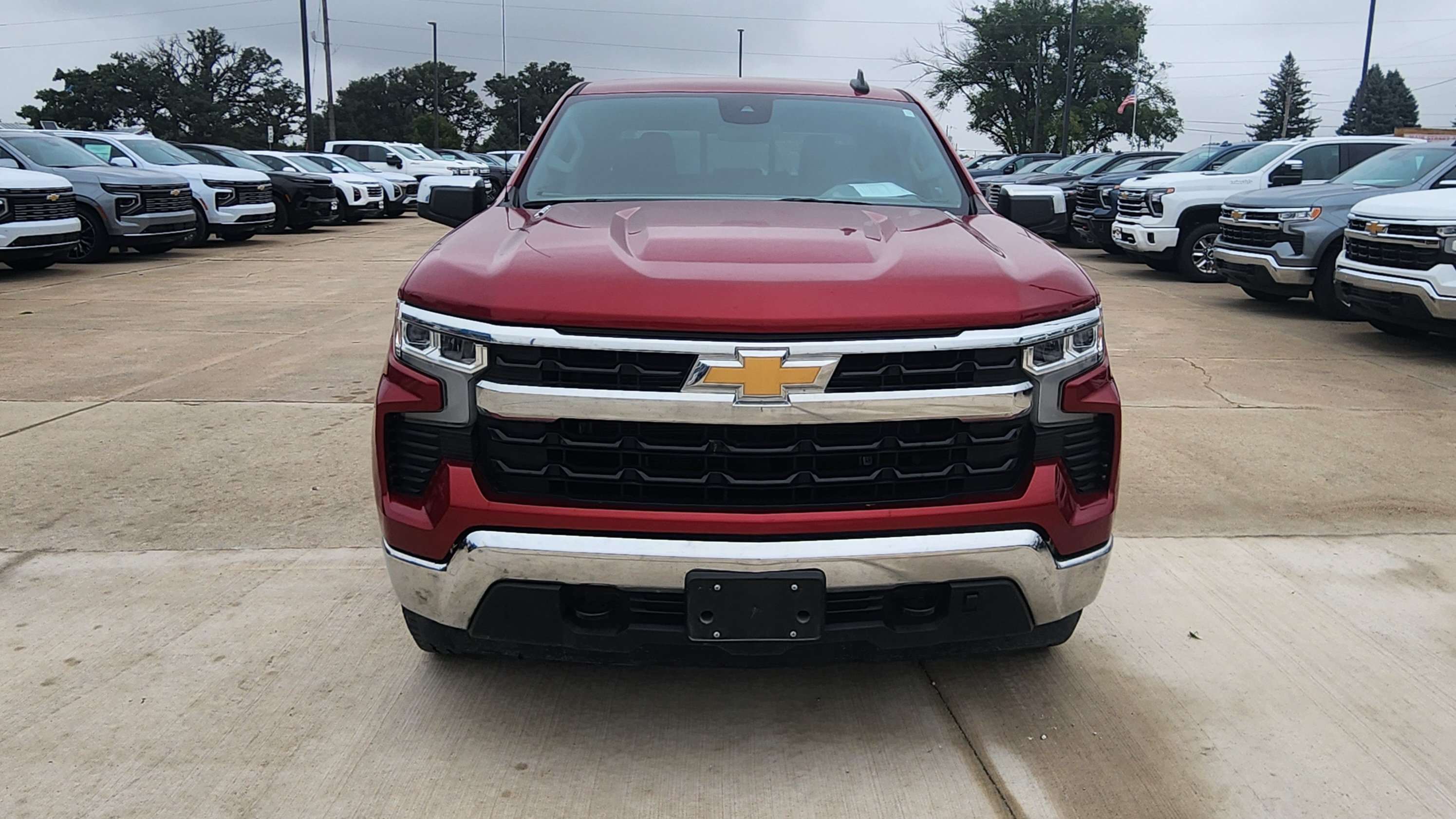 Certified 2024 Chevrolet Silverado 1500 LT w/ Z71 Off-Road Package AWD/4WD image 2