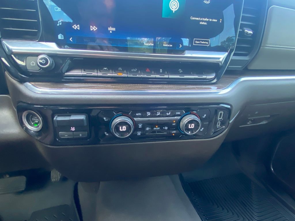 Used 2024 Chevrolet Silverado 1500 LT w/ Z71 Off-Road Package image 18