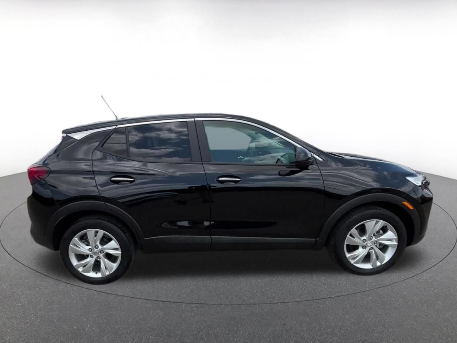 Used 2025 Buick Encore GX Preferred FWD image 15
