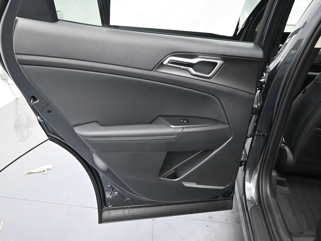 New 2026 Kia Sportage EX image 17