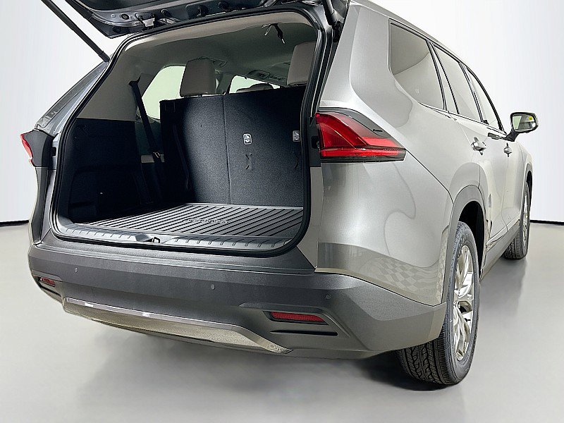 New 2026 Toyota Grand Highlander AWD image 19