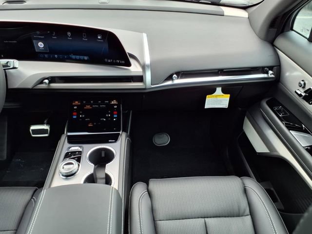 New 2026 Cadillac Vistiq Luxury image 17