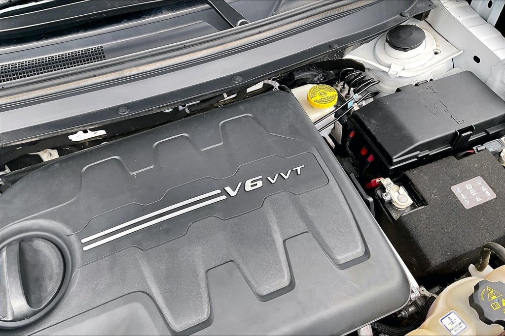 Used 2021 Jeep Cherokee Trailhawk AWD/4WD image 33