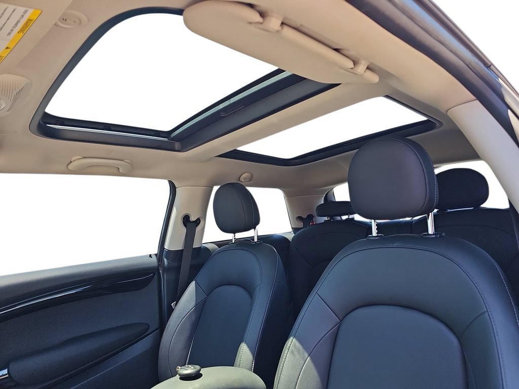 Used 2019 MINI Cooper 2-Door Hardtop FWD image 28