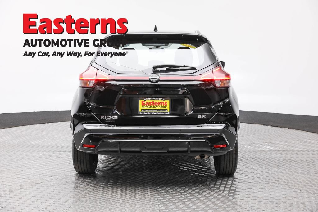 Used 2024 Nissan Kicks SR image 6