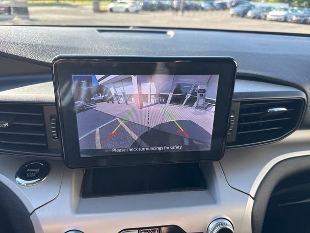 Used 2023 Ford Explorer XLT image 17