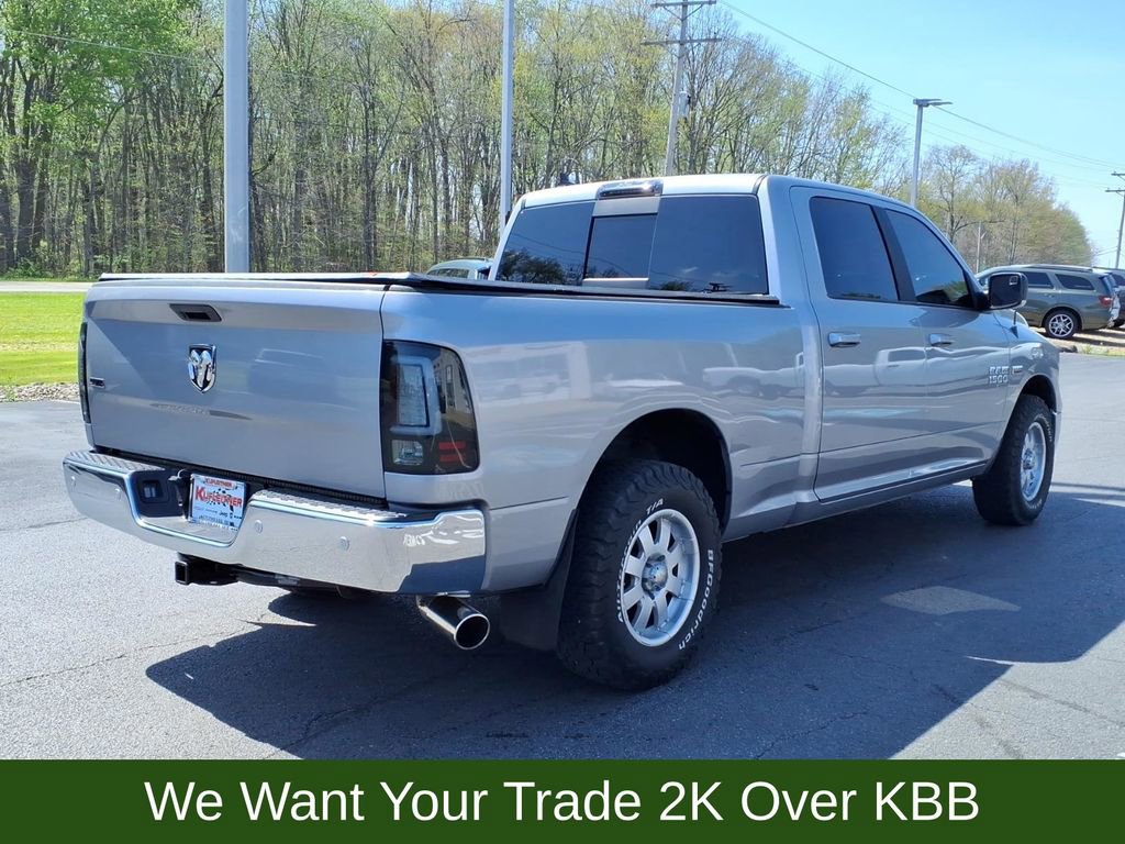 Used 2020 RAM 1500 Classic SLT w/ Luxury Group RWD image 6