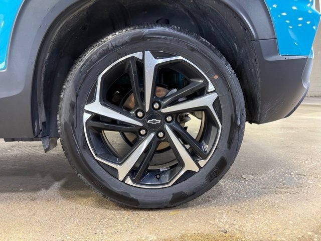 Used 2022 Chevrolet TrailBlazer RS w/ Sun and Liftgate Package AWD/4WD image 31