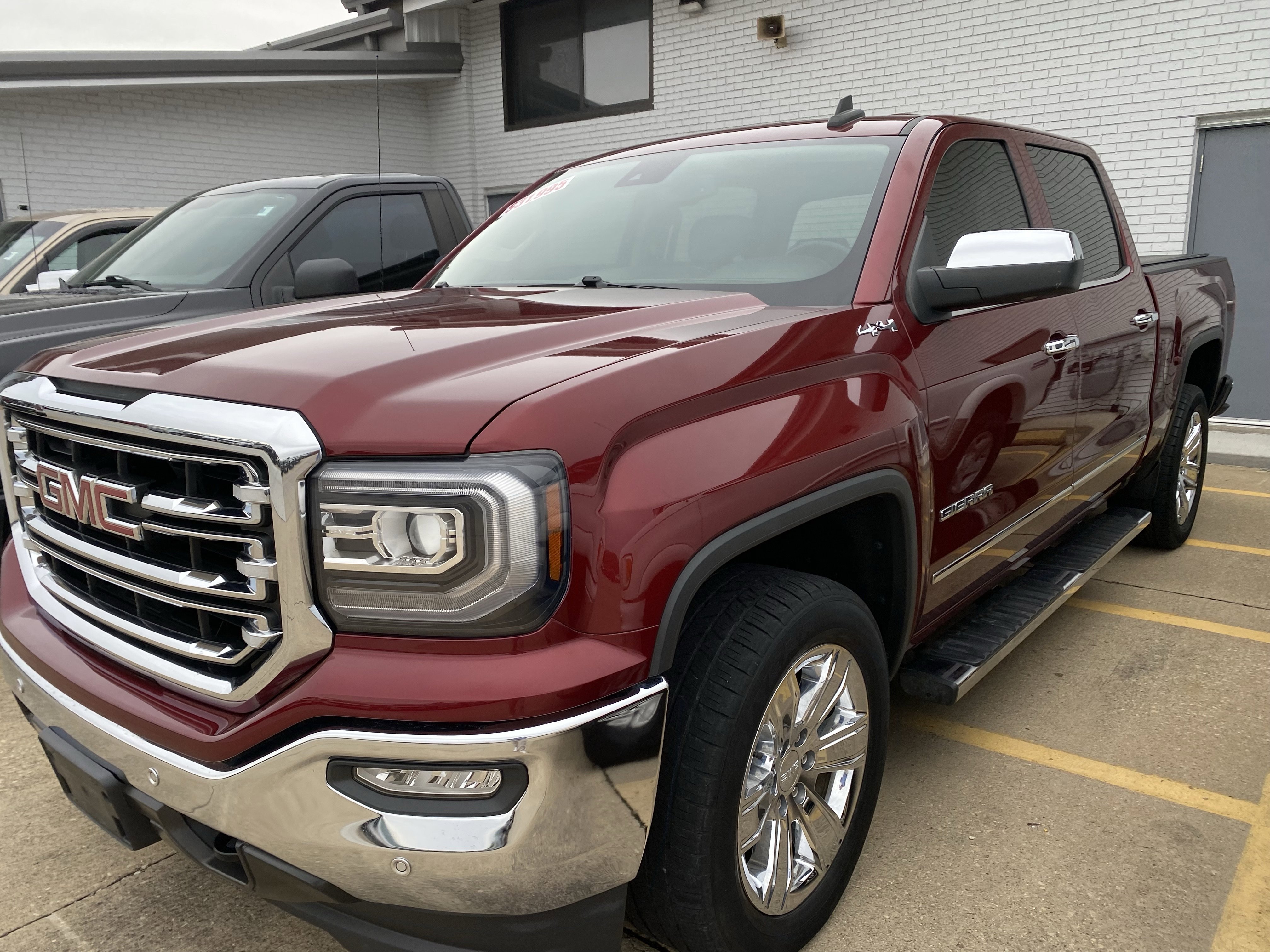 Used 2017 GMC Sierra 1500 SLT AWD/4WD image 18
