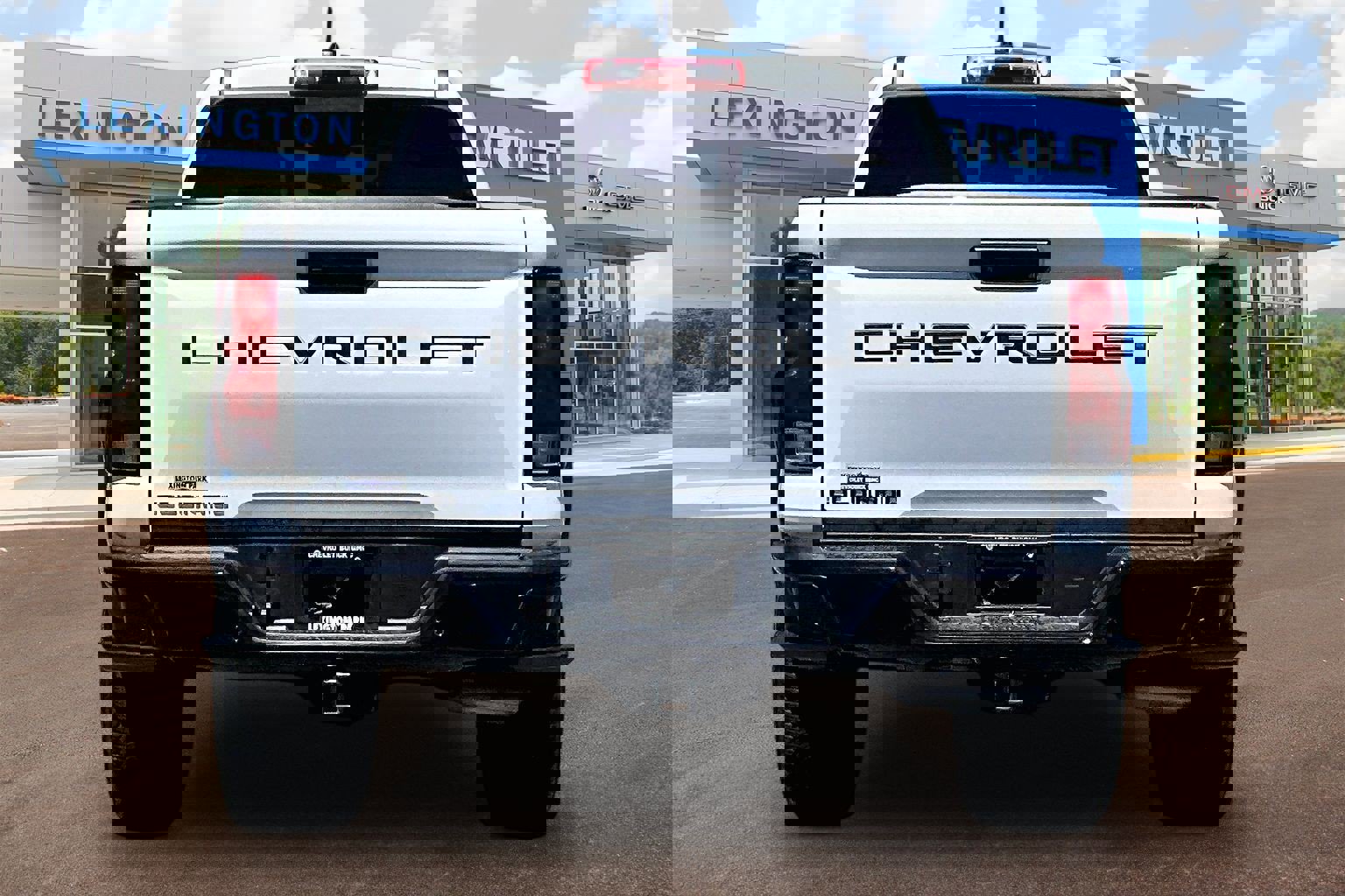 Used 2023 Chevrolet Colorado Trail Boss w/ Technology Package image 4