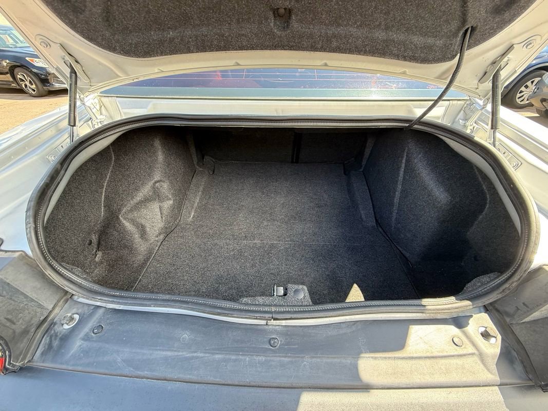 Used 2019 Dodge Challenger SXT w/ Plus Package image 10