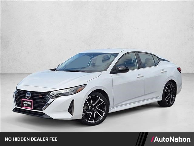 Used 2025 Nissan Sentra SR FWD image 1