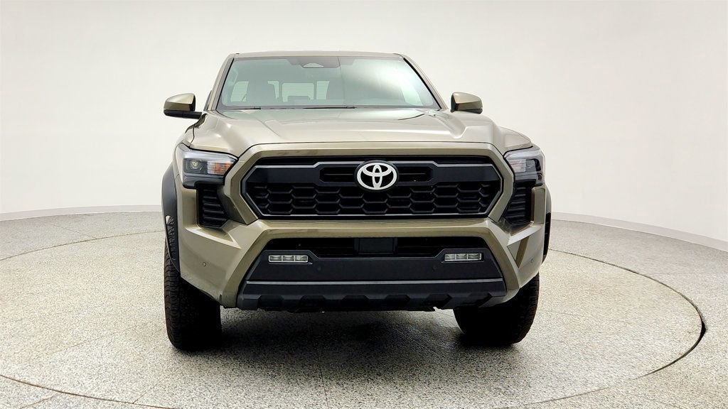 Used 2024 Toyota Tacoma TRD Off-Road w/ TRD Off Road Upgrade Package image 2