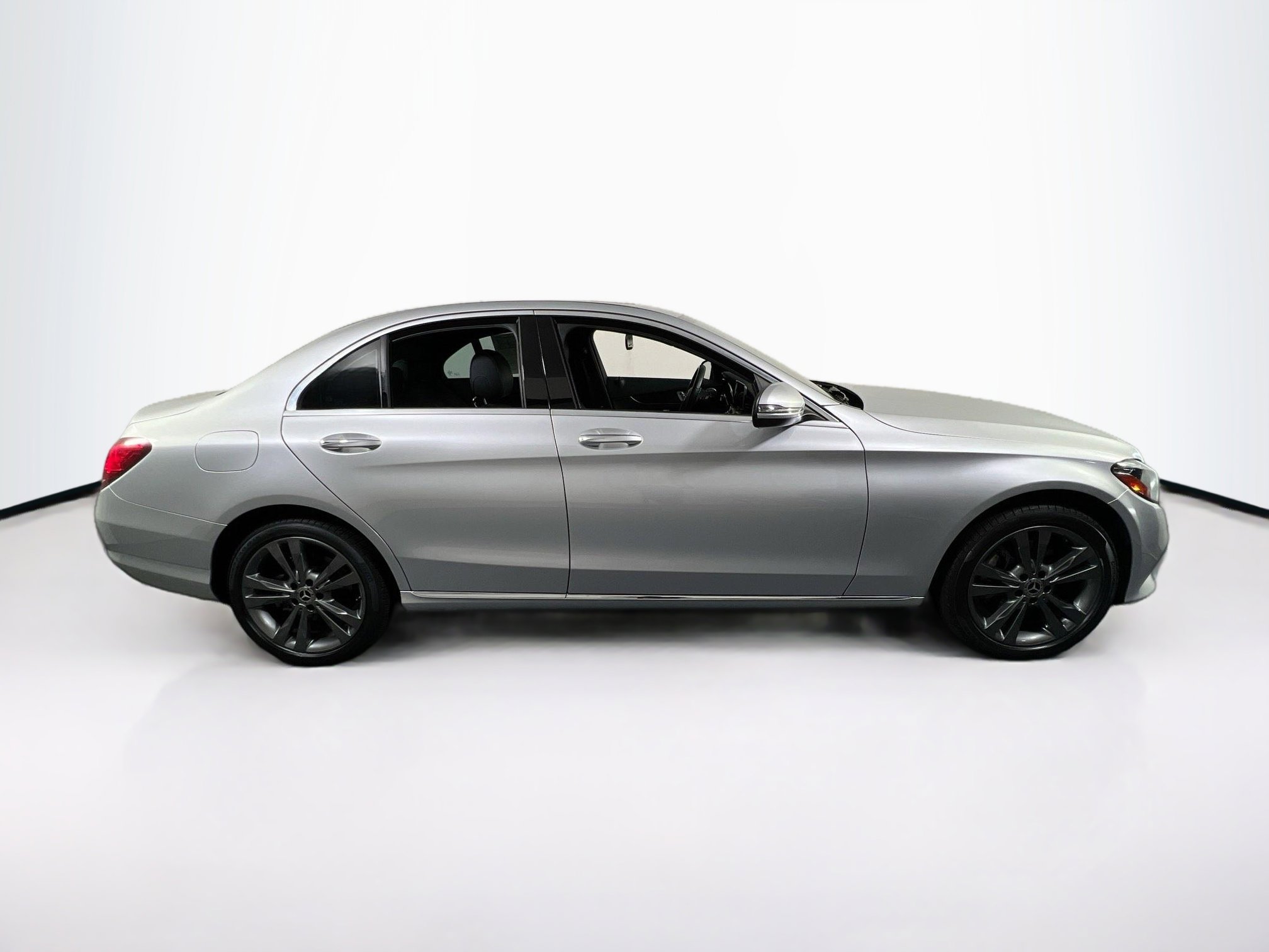 Used 2021 Mercedes-Benz C 300 4MATIC Sedan image 4