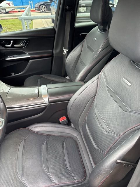 Used 2024 Mercedes-Benz GLC 43 AMG 4MATIC image 4