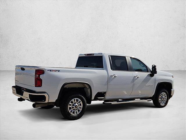 Used 2025 Chevrolet Silverado 2500 LT w/ Convenience Package AWD/4WD image 5