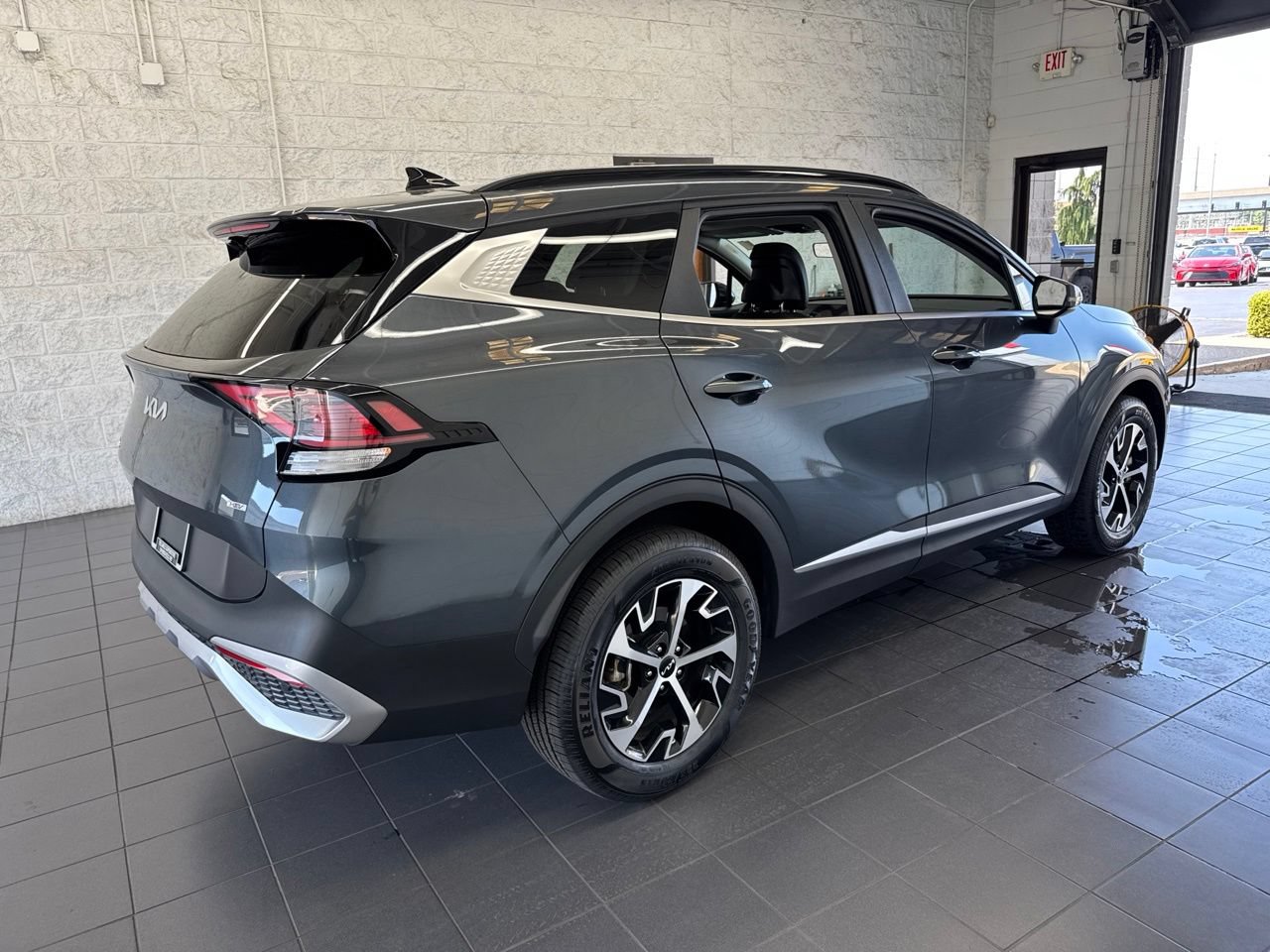 Used 2024 Kia Sportage EX w/ EX Premium Package AWD/4WD image 8